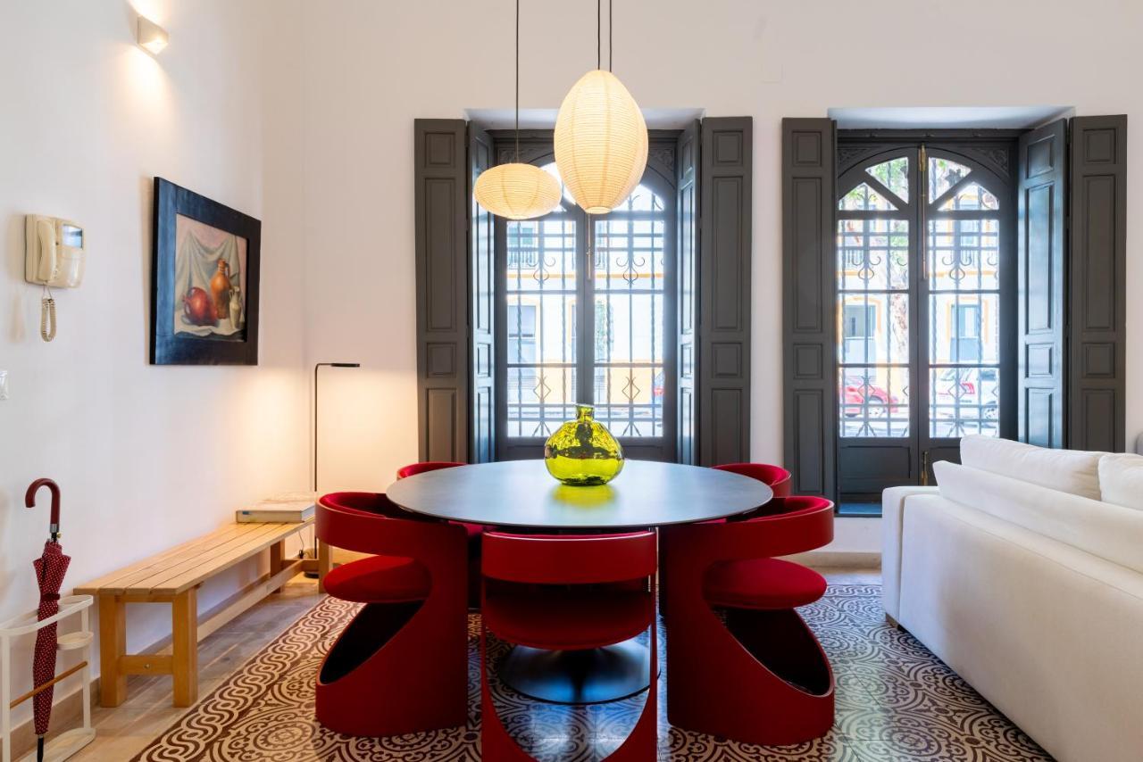 Apartamento Trahzo Sevilla Bagian luar foto