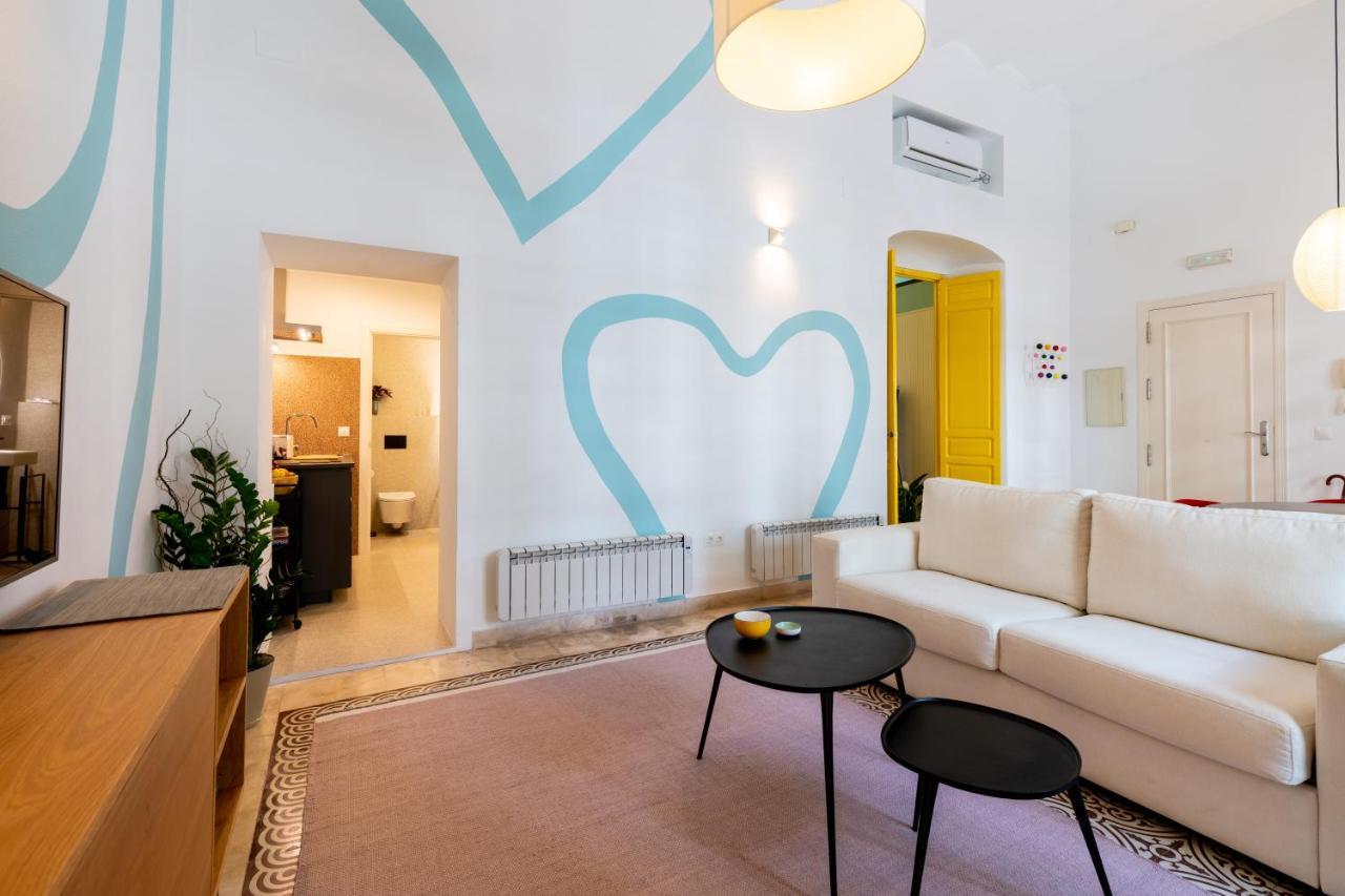 Apartamento Trahzo Sevilla Bagian luar foto