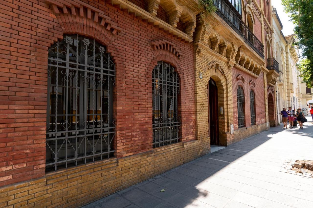 Apartamento Trahzo Sevilla Bagian luar foto